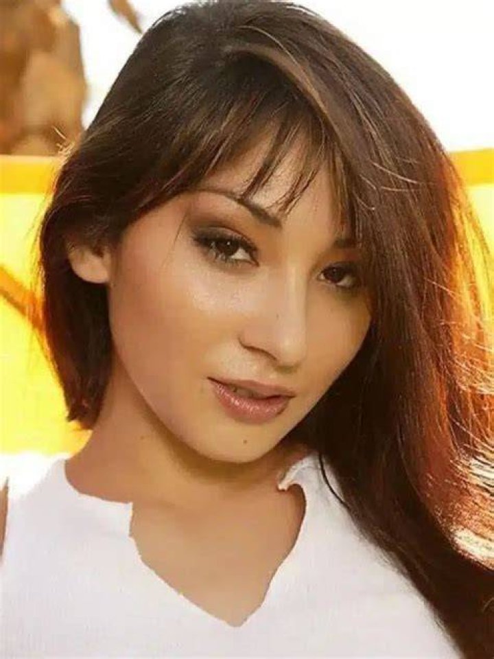 Roxy Jezel Biography, Age, Height, Husband, Net Worth, Family