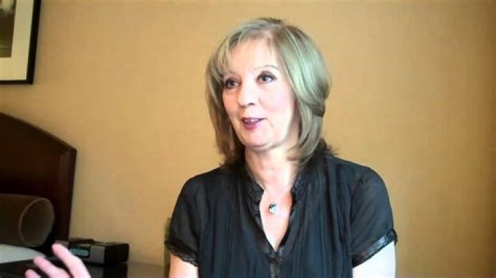Ruth Sheen Biography, Age, Height, Husband, Net Worth, Family