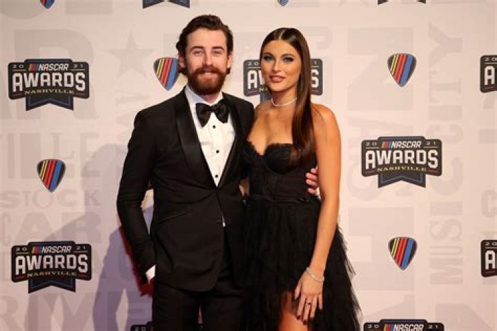Ryan Blaney Biography, Age, Height, Wife, Net Worth, Family