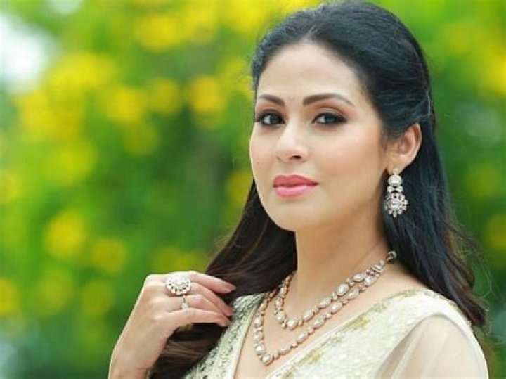 Sadha Biography, Age, Height, Husband, Net Worth, Family