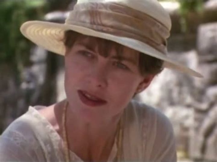 Sandra Hotz Biography, Age, Height, Husband, Net Worth, Family