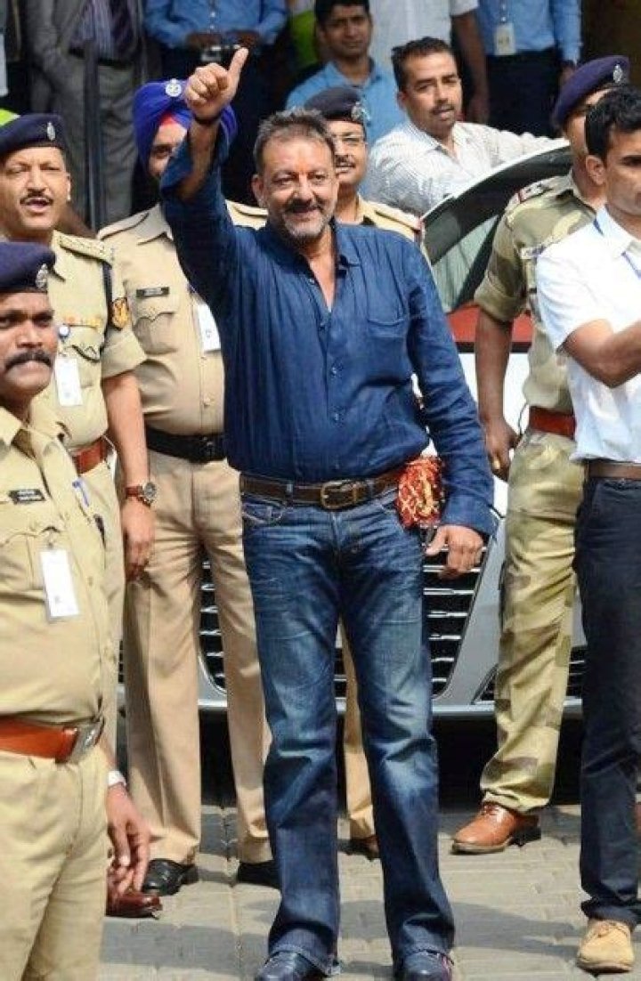 Sanjay Dutt Biography, Age, Height, Wife, Net Worth, Family