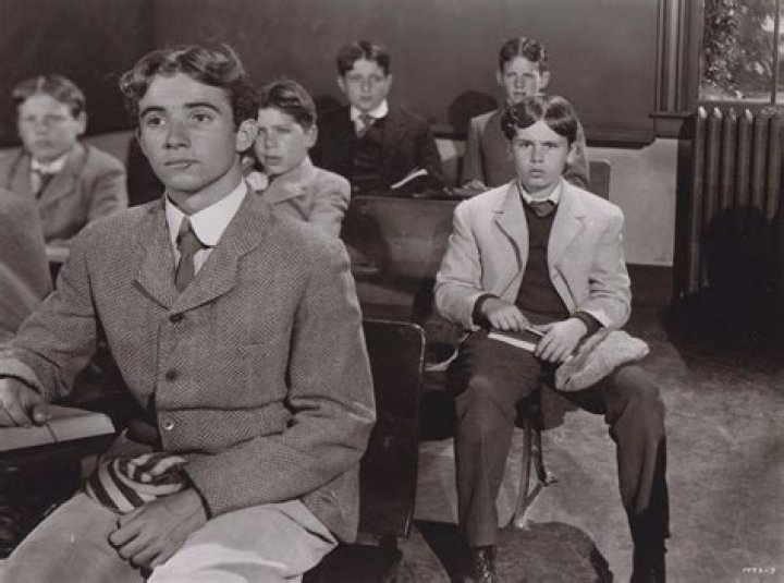 Scotty Beckett Biography, Age, Height, Wife, Net Worth, Family