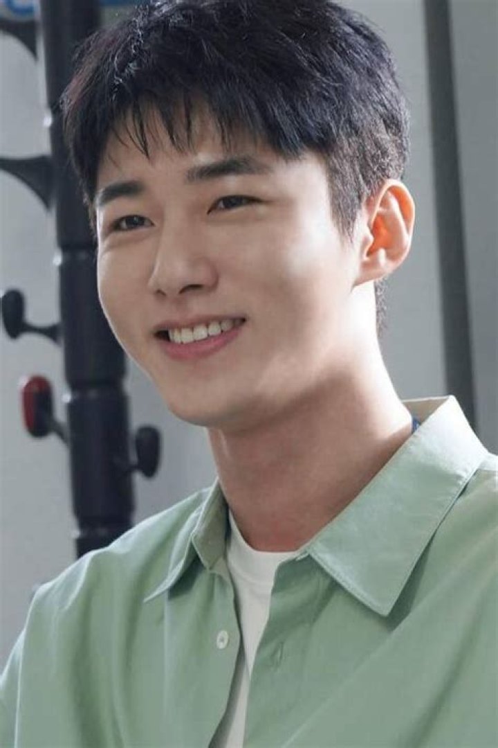 Seo Ji-hoon Biography, Age, Height, Wife, Net Worth, Family