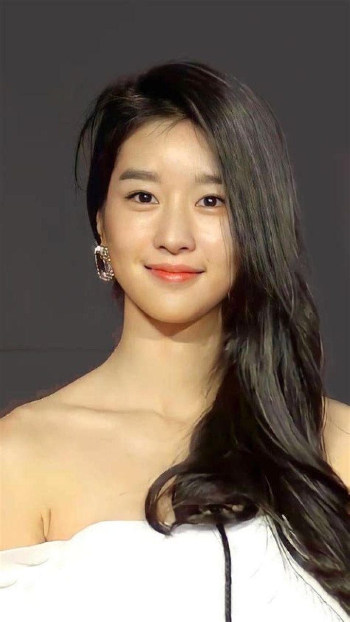 Seo Ye-ji Biography, Age, Height, Husband, Net Worth, Family