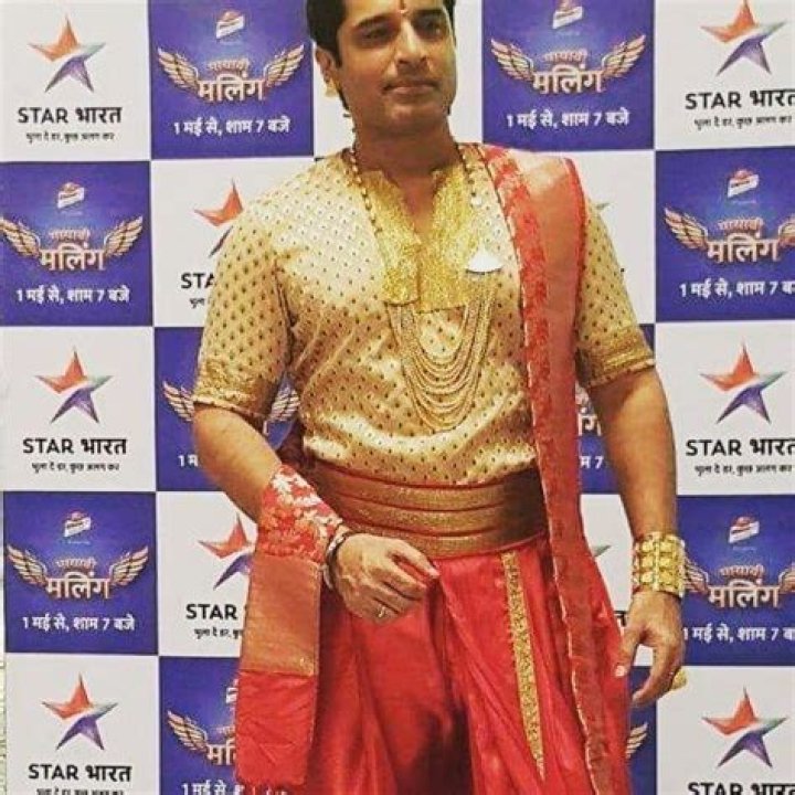 Shakti Anand Biography, Age, Height, Wife, Net Worth, Family