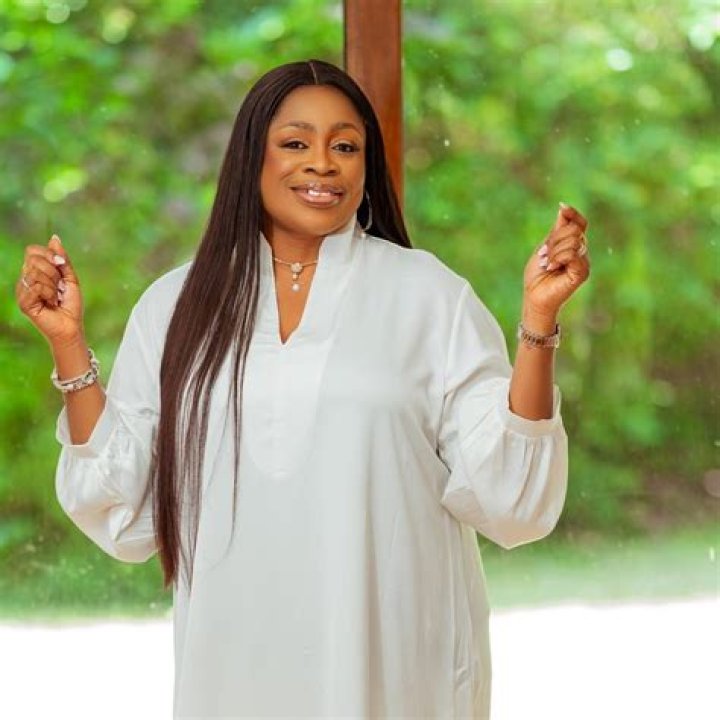 Sinach Biography, Age, Height, Husband, Net Worth, Family