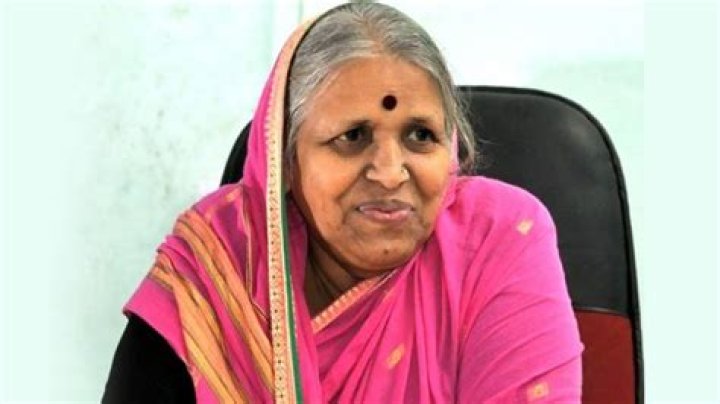 Sindhutai Sapkal Biography, Age, Height, Wife, Net Worth and Family