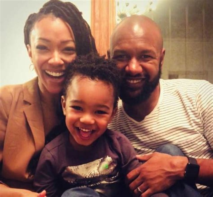 Sonequa Martin-Green Biography, Age, Height, Husband, Net Worth, Family
