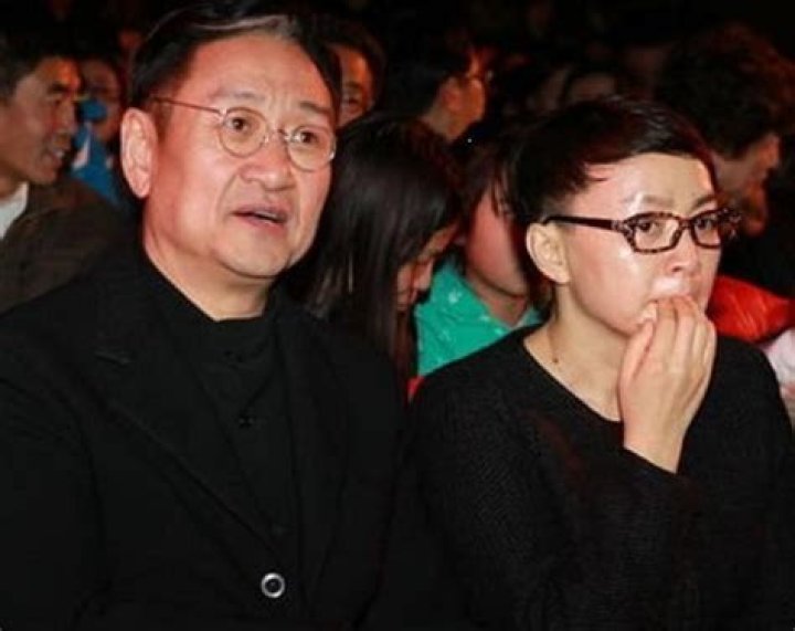Song Dandan Biography, Age, Height, Husband, Net Worth, Family