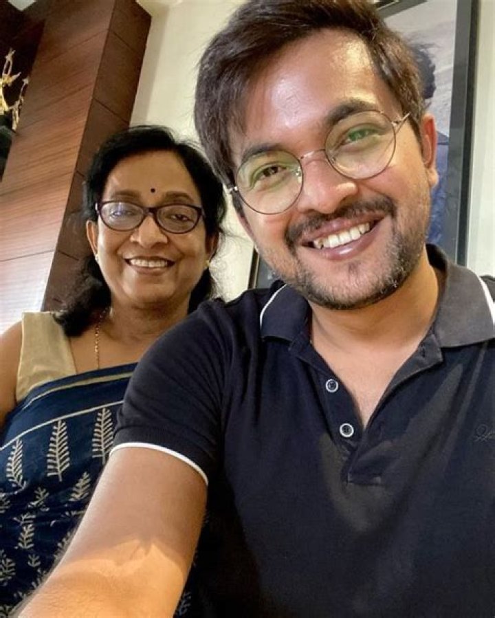 Sourav Chakraborty Biography, Age, Height, Wife, Net Worth, Family