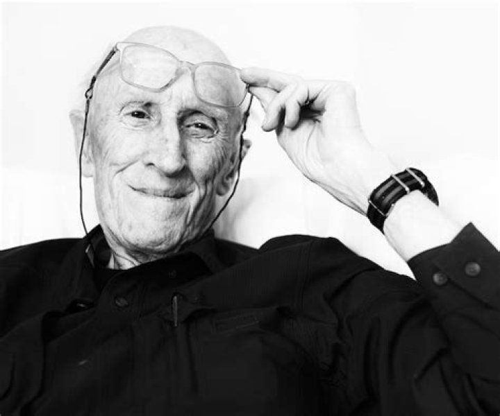 Stewart Brand Biography, Age, Height, Wife, Net Worth and Family