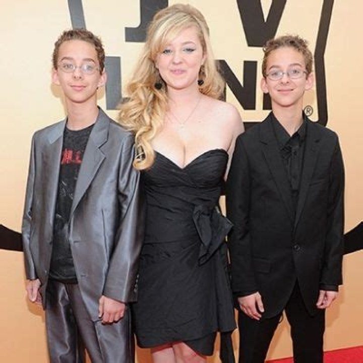 Sullivan Sweeten Biography, Age, Height, Wife, Net Worth, Family