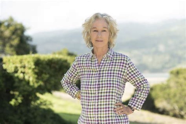 Susie Tompkins Buell Biography, Age, Height, Wife, Net Worth and Family