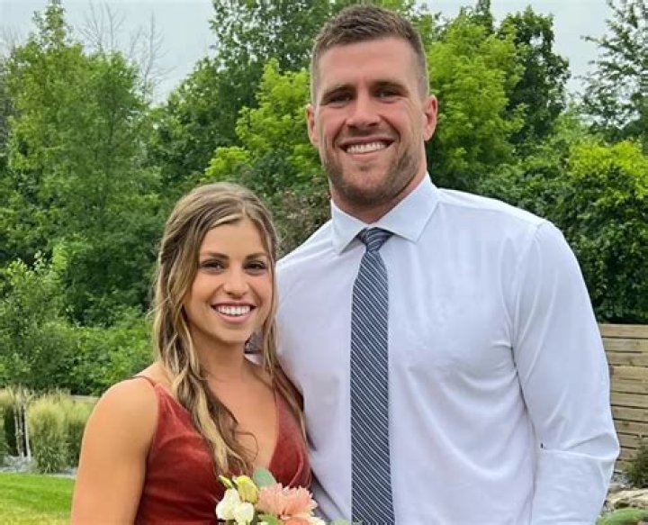 T. J. Watt Biography, Age, Height, Wife, Net Worth, Family