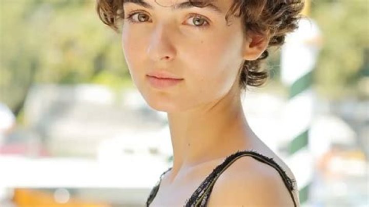 Tecla Insolia Biography, Age, Height, Husband, Net Worth, Family