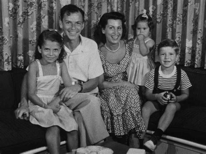Tina Sinatra Biography, Age, Height, Husband, Net Worth, Family