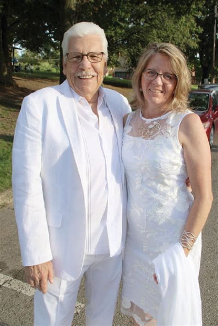 Tom Atkins Biography, Age, Height, Wife, Net Worth, Family