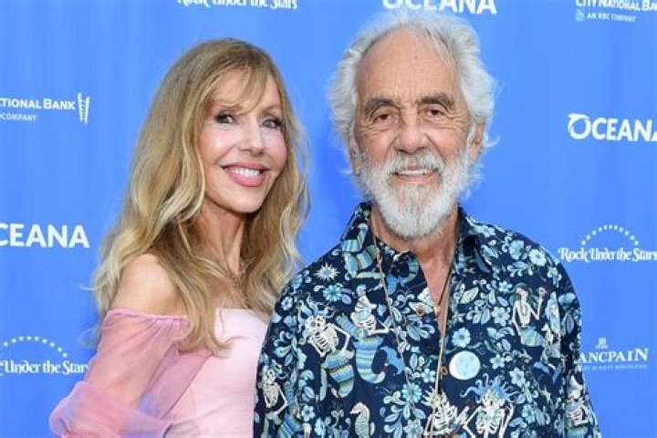 Tommy Chong Biography, Age, Height, Wife, Net Worth, Family