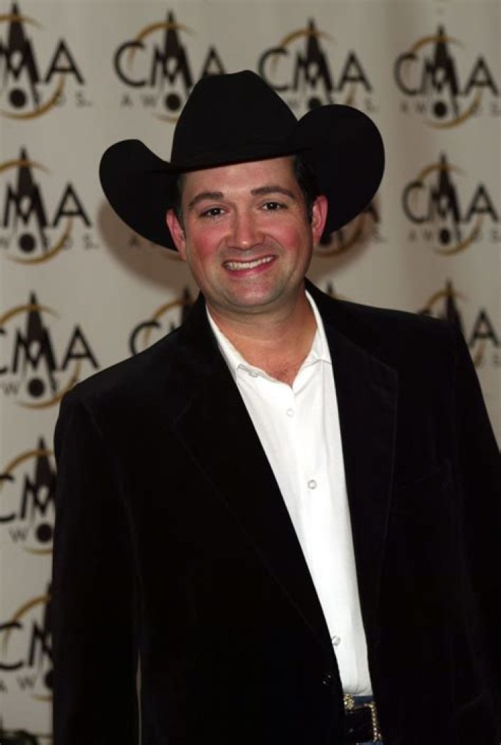 Tracy Byrd Biography, Age, Height, Husband, Net Worth, Family
