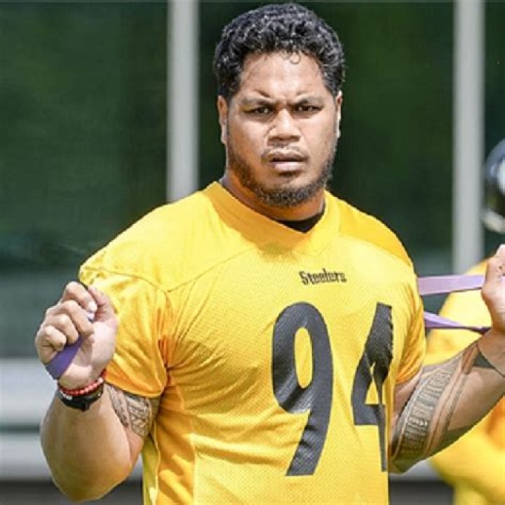 Tyson Alualu Biography, Age, Height, Wife, Net Worth, Family