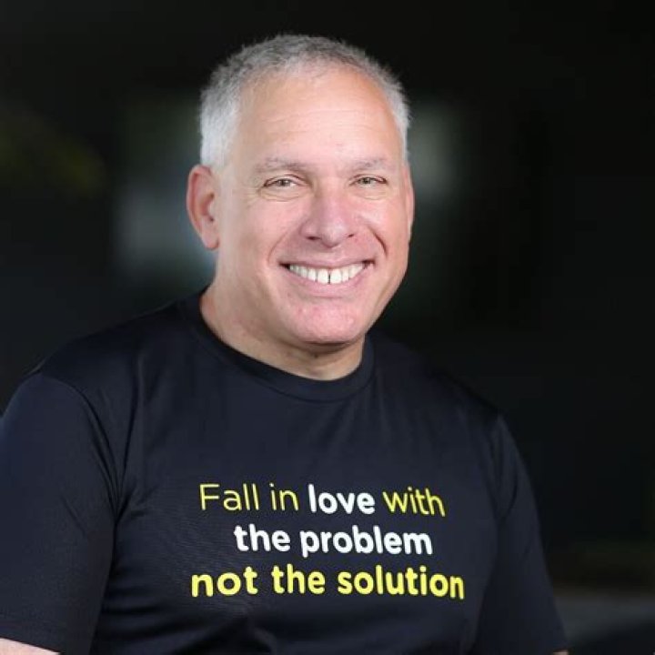 Uri Levine biografía, edad, altura, esposo, net worth, familia