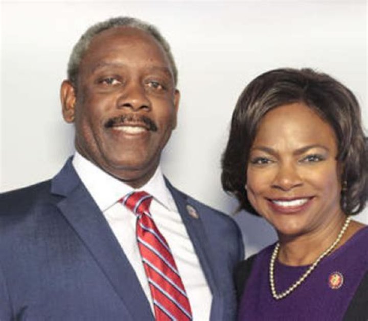Val Demings Biography, Age, Height, Husband, Net Worth, Family