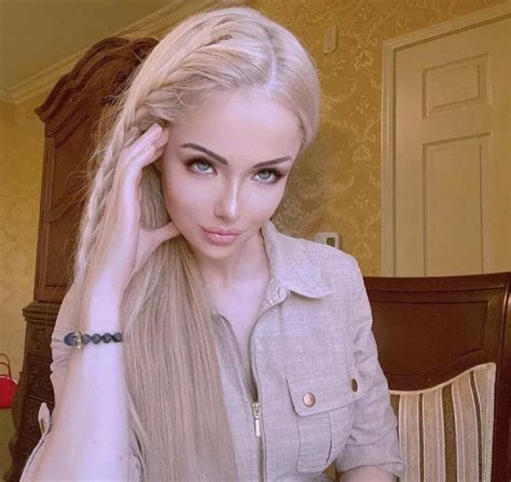Valeria Lukyanova Biography, Age, Height, Husband, Net Worth, Family