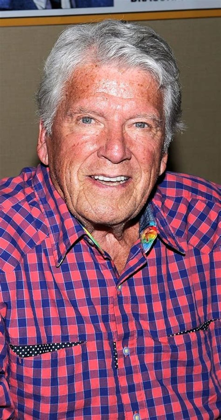 Van Williams Biography, Age, Height, Wife, Net Worth, Family