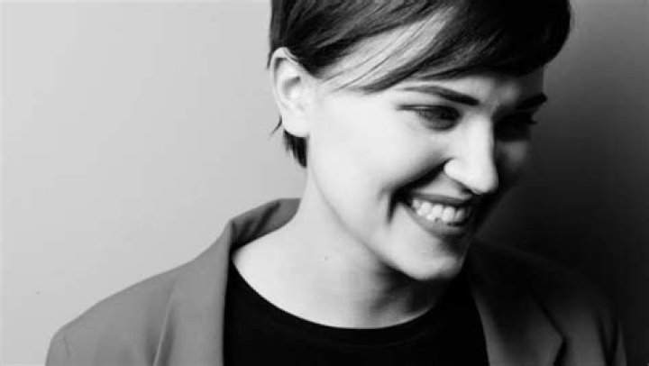 Veronica Roth Biography, Age, Height, Husband, Net Worth, Family