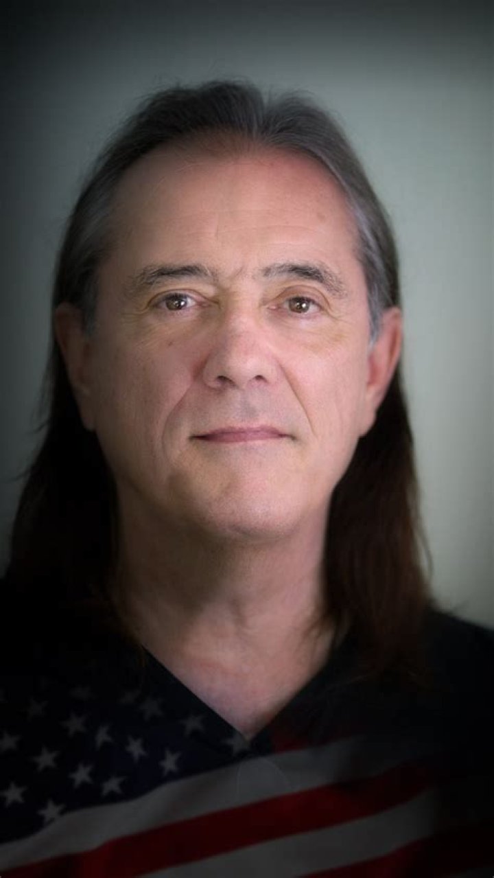 Vinnie Colaiuta Biography, Age, Height, Wife, Net Worth, Family