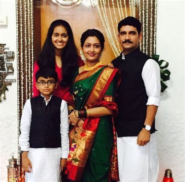 Vishwas Nangare Patil Biography, Age, Height, Wife, Net Worth, Family