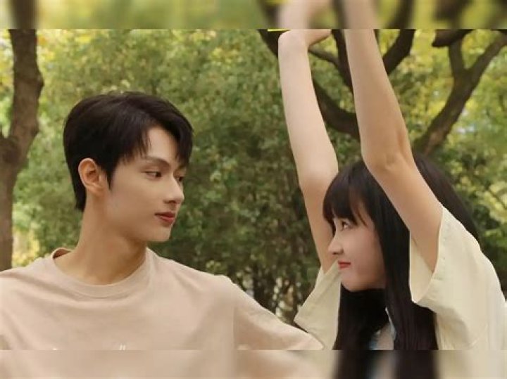 Wen Junhui Biography, Age, Height, Wife, Net Worth, Family