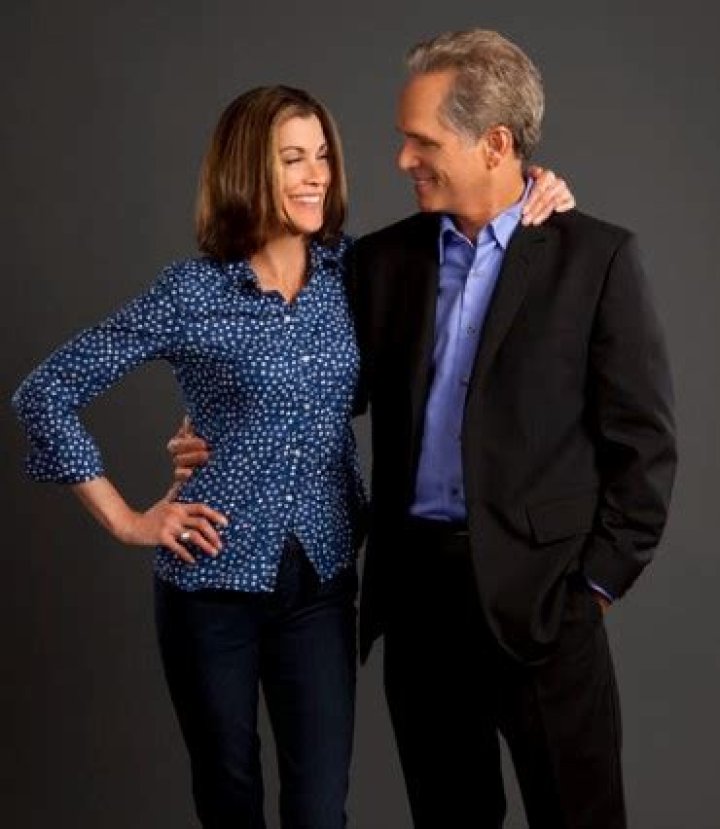 Wendie Malick Biography, Age, Height, Husband, Net Worth, Family