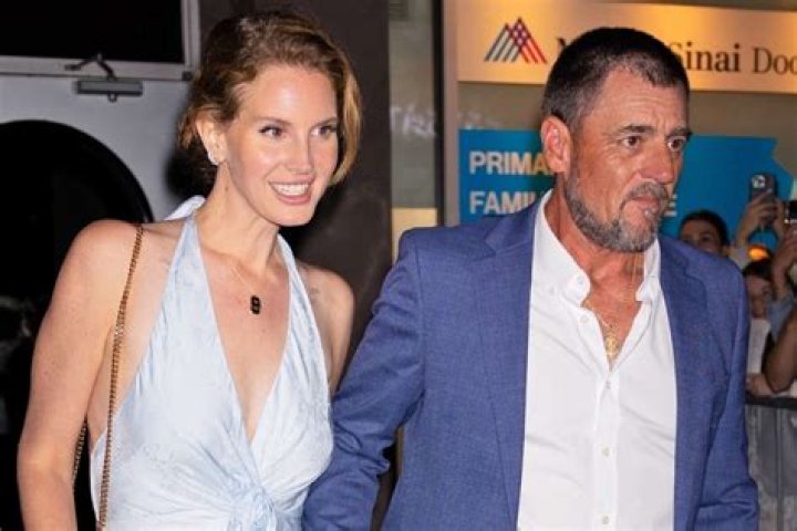 Y'lan Noel biografía, edad, altura, esposo, net worth, familia