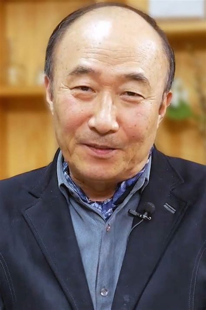 Yoon Sang Biography, Age, Height, Wife, Net Worth, Family
