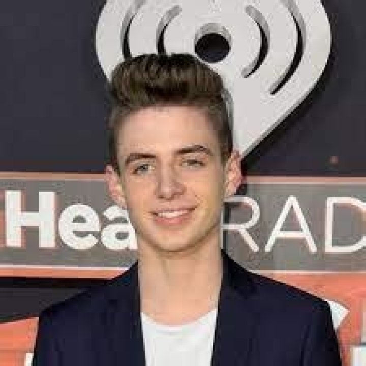 Zach Clayton Biography, Age, Height, Wife, Net Worth, Family