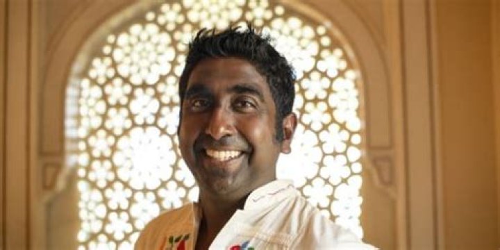 Zeshan B Biography, Age, Height, Wife, Net Worth, Family